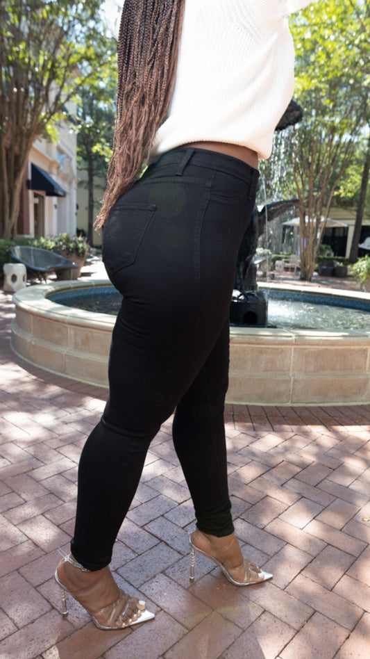 The Little Black Skinny Jeans - VA Curve - Very Ashley